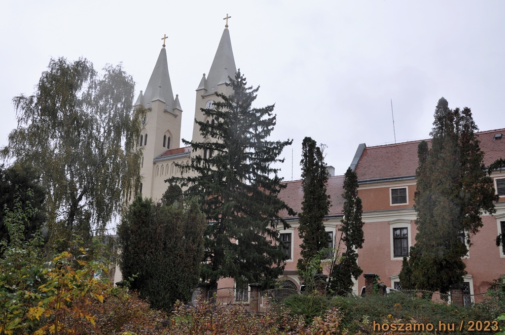 Látnivalók a Keszthelyi-hegység környékén - Prépostsági templom, Türje.