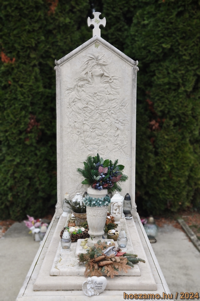 Keleti temető, Kaposvár - Molnár Csilla síremléke